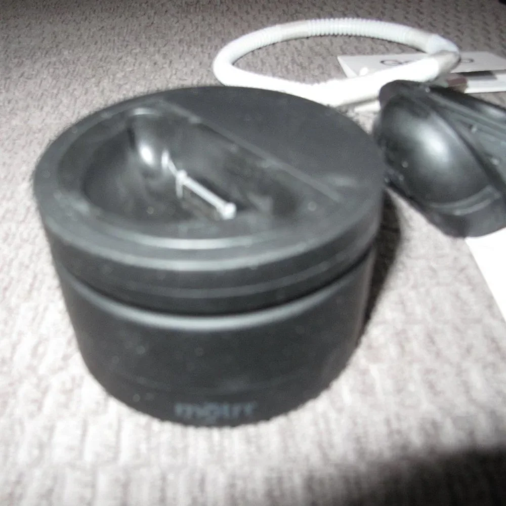 Motrr GL1-0KUN Galileo - App Controlled iOS Robotic Dock for Face Tracking